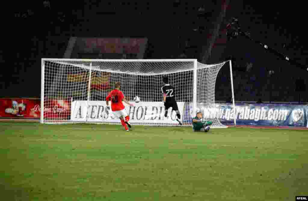 Qarabağ 3 – 0 Banqa #8