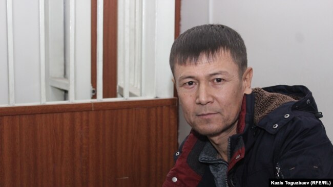 Обвиняемый в «участии» в запрещенной организации «Хизб ут-Тахрир» Бекжон Шалабаев в зале судебного заседания. Алматы, 26 ноября 2019 года.