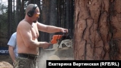 Соревнования резчиков по дереву в Иркутской области