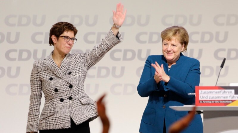 Во јануари ќе се избира лидер на партијата на Меркел