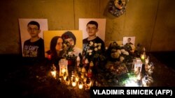 Ян Кутсияк ва дӯстдухтараш 27-сола буданд.