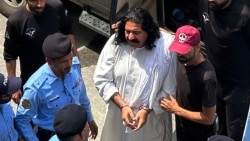 د اسلام اباد پولیسو علي وزیر د ۲۰۲۴ز کال د اګست پر درېيمه نیولی وو. (انځور: ارشیف)