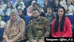 Участник войны Муслим Шанхоев в детском лагере