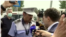 Nicușor Dan și polițistul local de la Sectorul 5