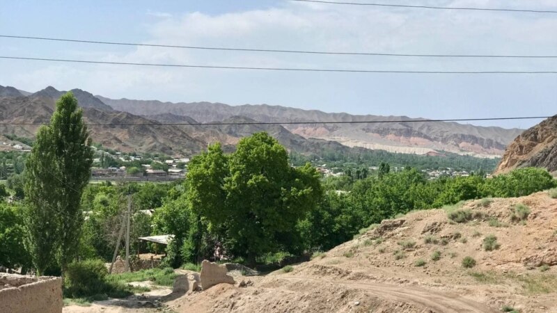 На границе с Таджикистаном произошел инцидент с применением оружия