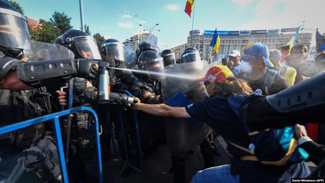 Ciocniri violente la protestul anti-guvernamental de pe 10 august, 2018, București 