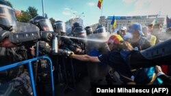 Ciocniri violente la protestul anti-guvernamental de pe 10 august, 2018, București 