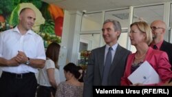Premierul moldovean Iurie Leancă și ambasadoarea Suediei Ingrid Tersman la lansarea strategiei pentru încurajarea reformelor.