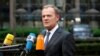 Tusk :"Hərə 100 min qaçqın qəbul etməlidir"