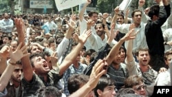 رادیو فردا در ویژه برنامه سه قسمتی «۱۸ تیر، ۱۸ سال بعد» نگاهی کرده به این واقعه و حوادث پس از آن.