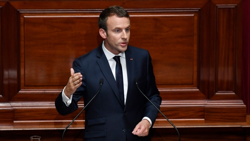 Emmanuel Macron: „Făra rațiune și fără adevar nu există democrație reală”