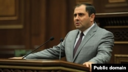 Պաշտպանության նախարար Սուրեն Պապիկյան, արխիվ