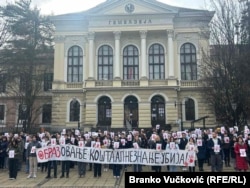 Skup pred Prvom kragujevačkom gimnazijom, Kragujevac, Srbija, 22. januar 2025.