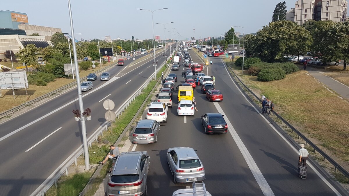 Serbian Drivers Block Streets In Protest Over Fuel Prices