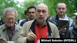 Grigory Chkhartishvili, known under the pen name Boris Akunin, takes part in a writers' march in Moscow in 2012. 