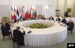 Диалог с Бараком Обамой восточноевропейцы наконец наладили. Саммит США и стран ЦВЕ в Варшаве, 2014 год