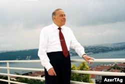 Heydər Əliyev İstanbulda