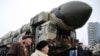 Демонстрация ракеты "Тополь" на одном из праздников в Москве, архивное фото, 2014 год