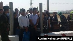 Пункт пропуска «Баймак» на кыргызско-узбекской границе. 21 сентября 2017 года.