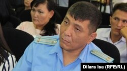 Оңтүстік Қазақстан облысы прокуратурасының басқарма басшысының орынбасары Болат Жұматаев. Шымкент, 9 қыркүйек 2016 жыл.