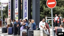 Putnici napustili aerodrom nakon prijetnje bombom u Blanjaku, 19. oktobra 2023.