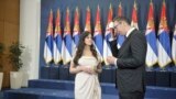 Predsednik Srbije Aleksandar Vučić sa suprugom Tamarom na ceremoniji inauguracije u Palati Srbija u Beogradu, 23. juna 2017.