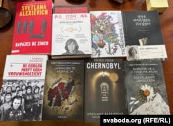Кнігі нобэлеўскай ляўрэаткі Сьвятланы Алексіевіч, перакладзеныя на розныя мовы