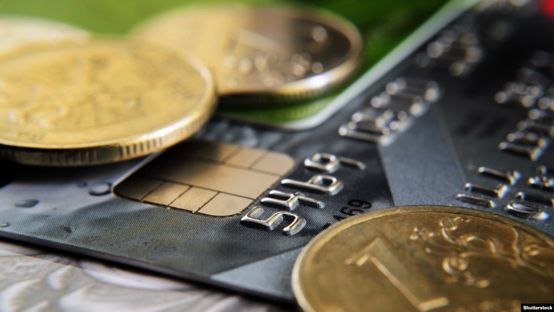 Planificarea financiară și curajul de a avea primul credit bancar sunt unul din puținele lucruri pe care tinerii români trebuie să le facă la început de drum.