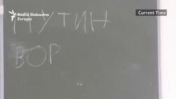 Ruski učenici internetom šire slogan “Putin je lopov”