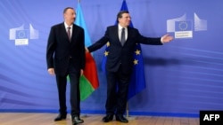 Azerbaijani President Ilham Aliyev (left) with European Union Commission President Jose Manuel Barroso prior to a meeting at the EU Commission headquarters in Brussels on June 21