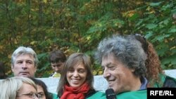 Том Стоппард на Воробьевых горах среди студентов МГУ