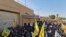 Ambasada americană de la Bagdad a fost înconjurată de susținători ai unei grupări militare cu legături în Iran.