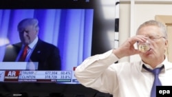 Владимир Жириновский пьет за нового президента США