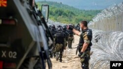 Makedonska policija na terenu, arhivska fotografija