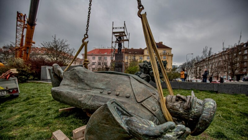 რუსეთის საგარეო საქმეთა მინისტრი: პრაღაში კონევის ძეგლი უნდა აღადგინონ