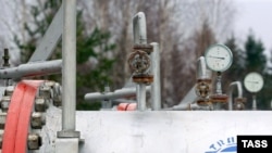 Россия и Белоруссия договорились по объемам беспошлинных поставок нефти.