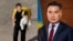 Министра труда в Казахстане призывают к отставке из-за реакции на маму-курьера
