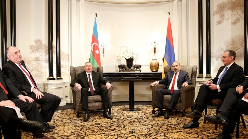 Ermeni-Azerbaýjan sammiti  “oňyn” we “gurujy” diýlip häsiýetlendirildi