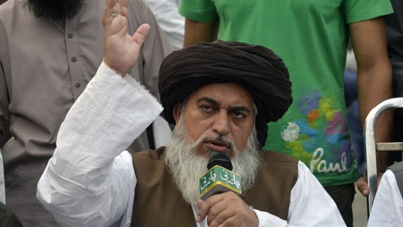 Pakistan TLP liderlerini terrorçylykda, pitnä çagyrmakda aýyplar