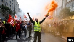 Armija obespravljenih oseća se zapostavljenom od mejnstrim političara (na slici: protesti radnika u Francuskoj)