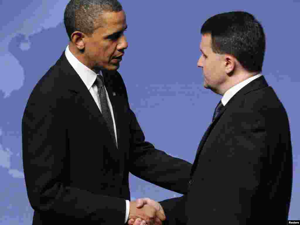Predsednik Obama sa poljskim ambasadorom u SAD Robertom Kupieckim