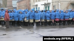 Зьняволеныя ў гомельскай жаночай калёніі, архіўнае фота