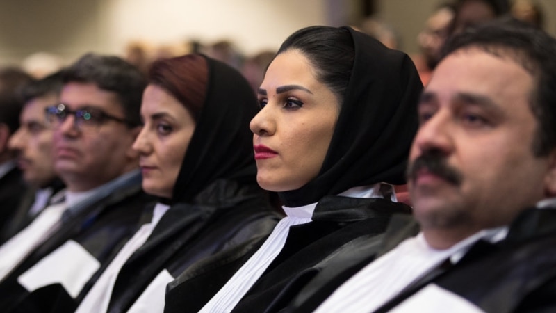 گزارش مجلس: ایران از نظر دسترسی به وکیل جزو ضعیف‌ترین کشورهاست