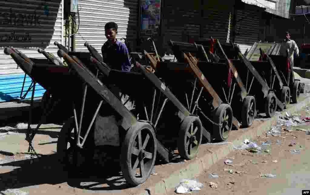 Greva hamalilor din Karachi, Pakistan, 4 martie 2013