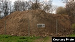 На месцы будаўніцтва гатэлю