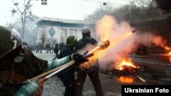 Під час протистояння між учасниками Революції гідності і силовиками. Київ, 22 січня 2014 року