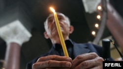 Vernik u Crkvi Svetog Marka u Beogradu, juni 2010, ilustracija, foto: Saša Čolić