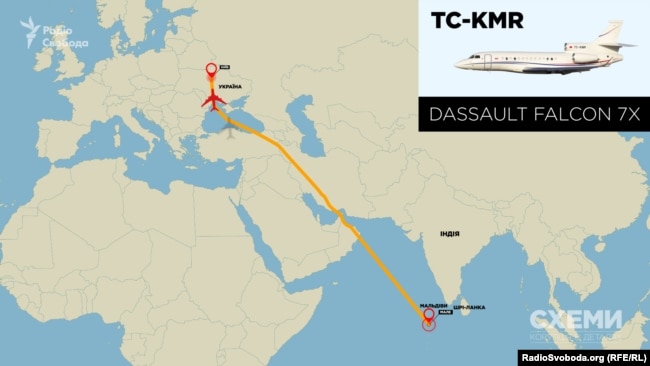 8 січня 2018 року. Falcon 7X з Порошенком на борту летить з міжнародного аеропорту міста Мале (Мальдіви) до Києва
