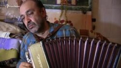 Ізольовані в Криму: історія однієї родини з Севастополя (відео)