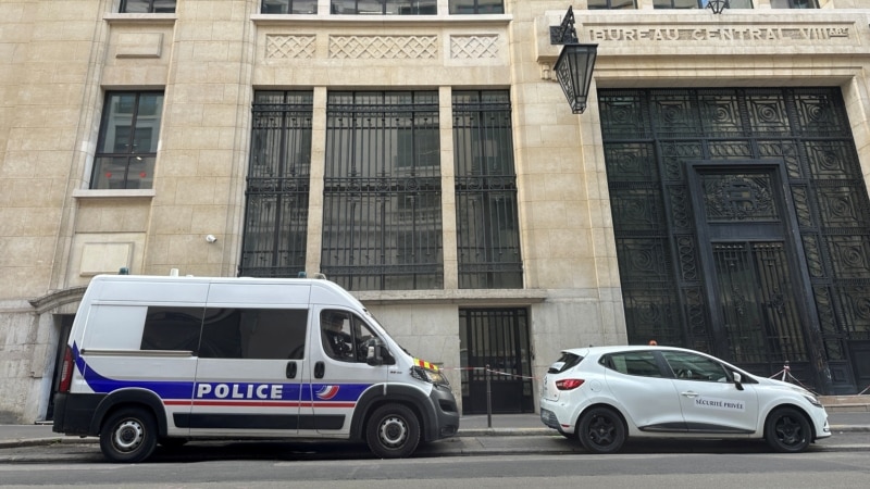 پلیس فرانسه «بمب‌گذاری» مقابل ساختمان یک بانک آمریکایی در پاریس را «خنثی کرد»
